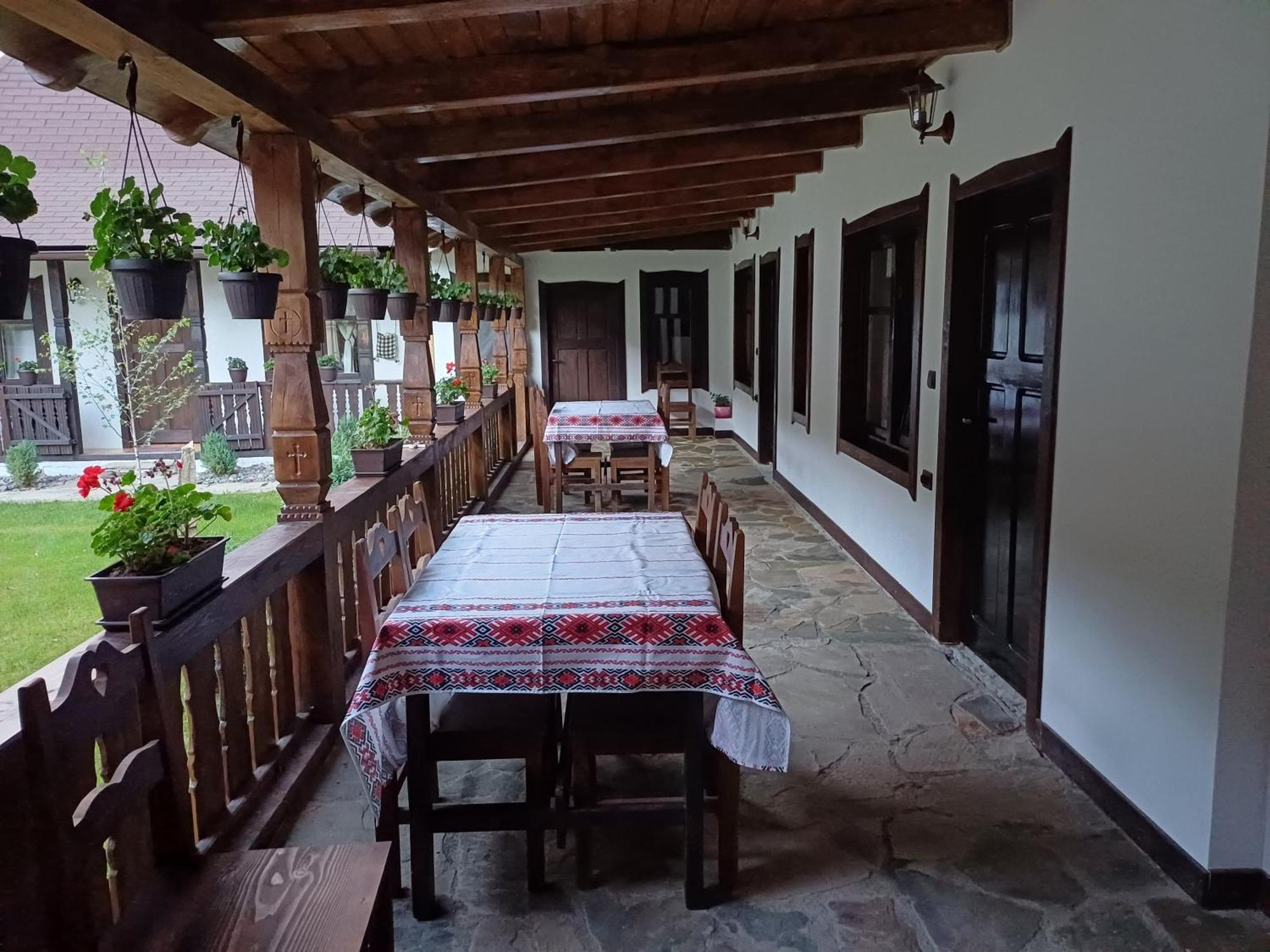 Casuta Din Valea Regilor Villa Gradistea de Munte Exterior foto