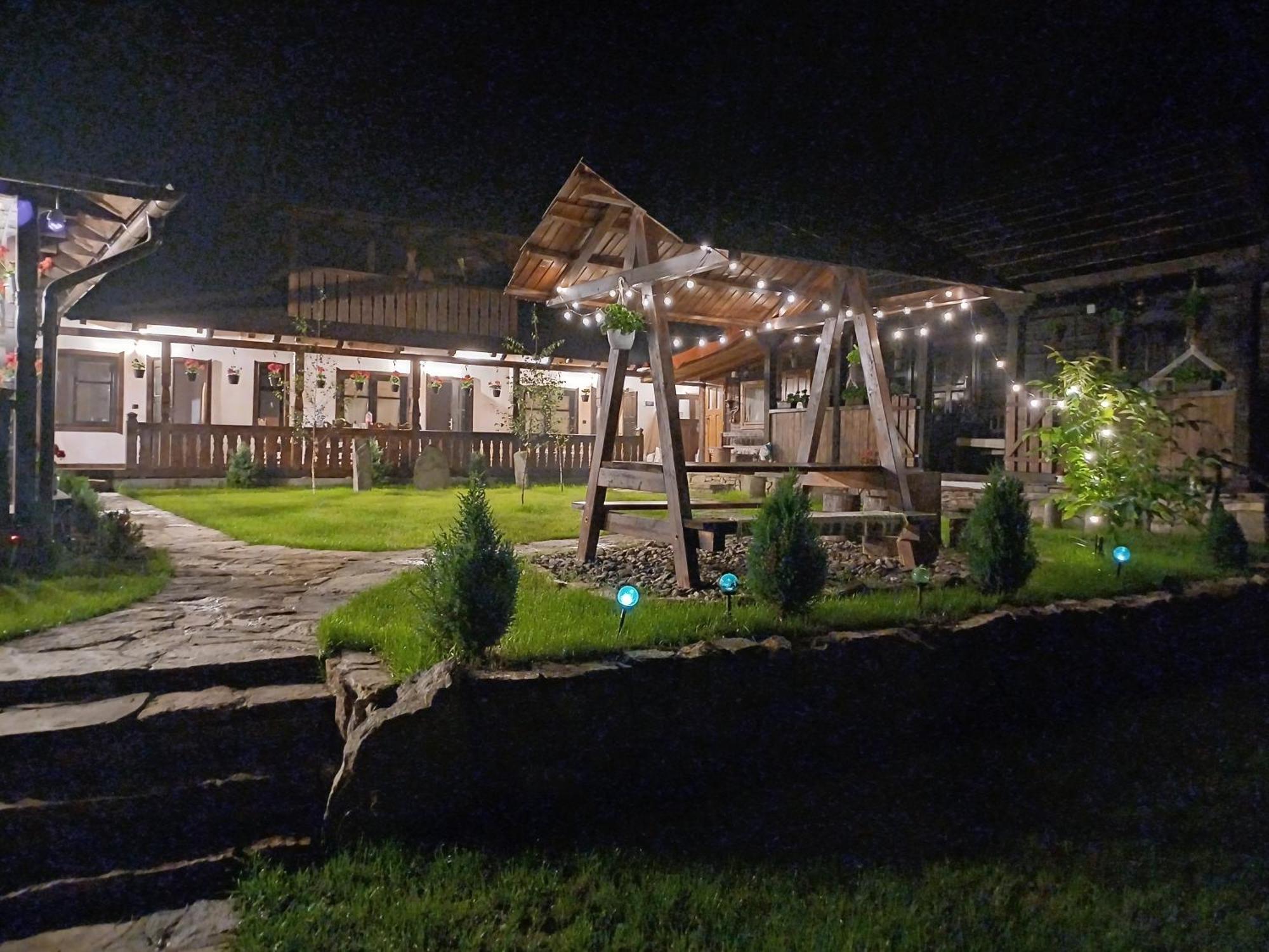 Casuta Din Valea Regilor Villa Gradistea de Munte Exterior foto